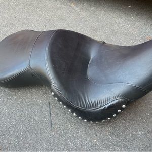 Genuine Harley-Davidson studded motorcycle seat